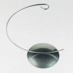  Stojak srebrny na bombkę do rozmiaru 12 cm