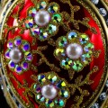 240_Jajo Faberge kwiat cyrkonii na czerwonej emalii_Jaja_Faberge_3.jpg